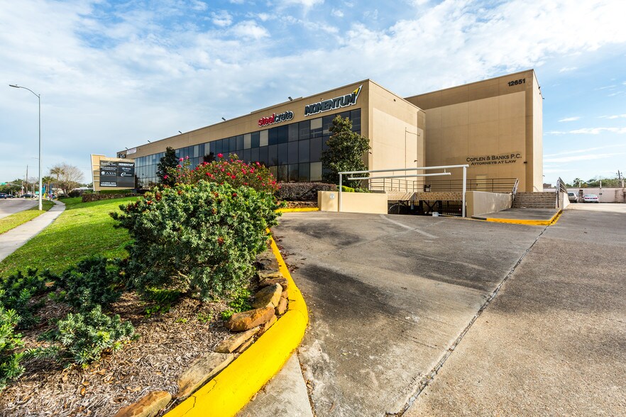 More Photos Of 12651 Briar Forest Dr, Houston Office For Lease