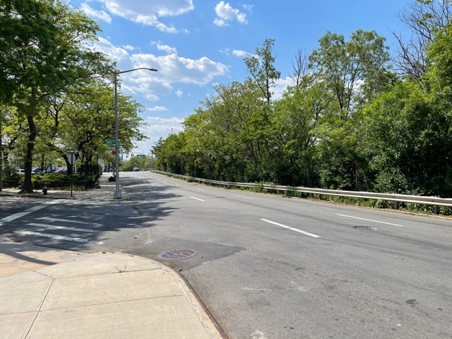 More Photos Of 66-00 Long Island Expy, Maspeth Office For Lease