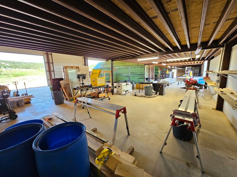 More Photos Of 25819 Ranch Rd, Leander Manufacturing For Sale