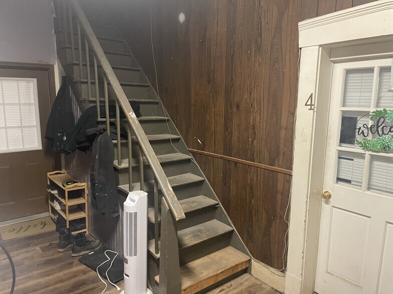 More Photos Of 900 N 2nd St, Saint Charles Storefront Retail Residential For Sale