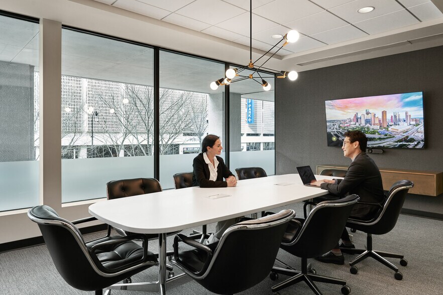 More Photos Of 315 Deaderick St, Nashville Coworking Space