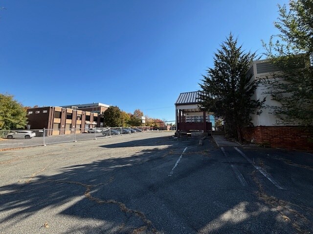 More Photos Of 12710 Twinbrook Pky, Rockville Restaurant For Sale