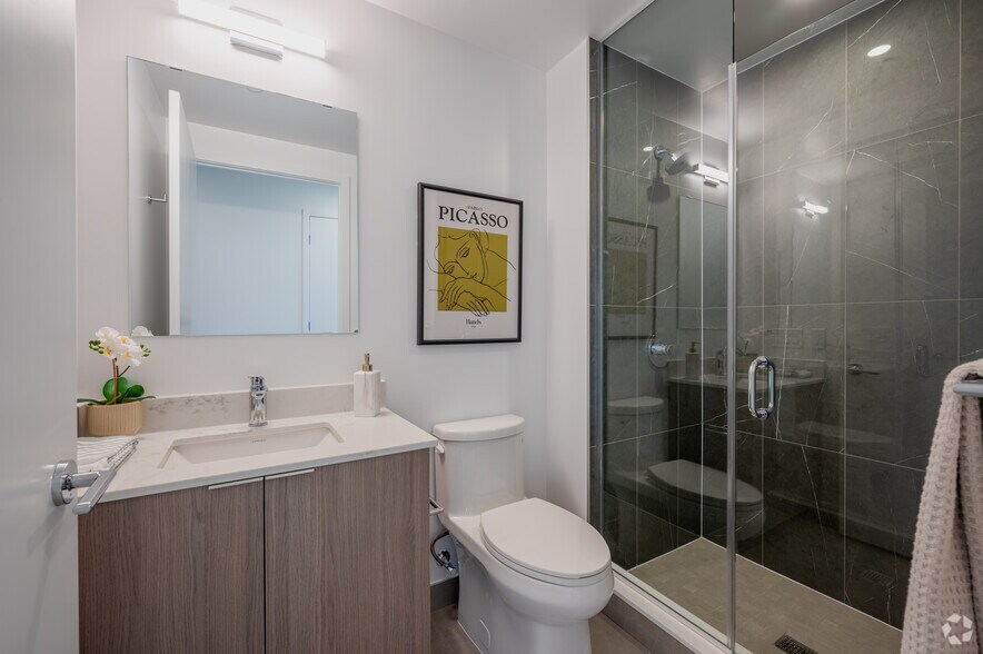 More Photos Of 500 Upper Wellington St, Hamilton Apartments For Lease