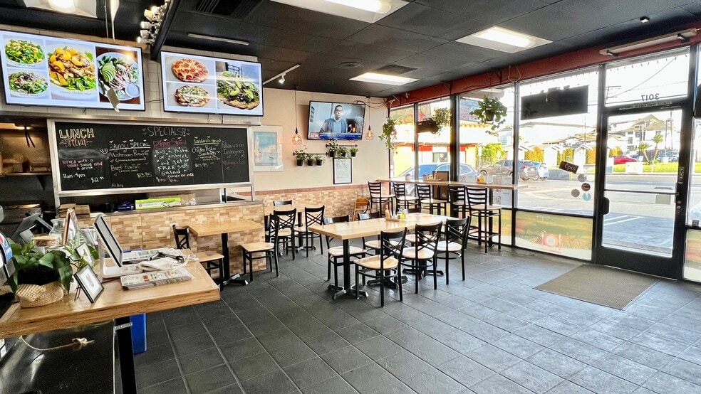 More Photos Of 3001-3021 S Figueroa St, Los Angeles Restaurant For Lease