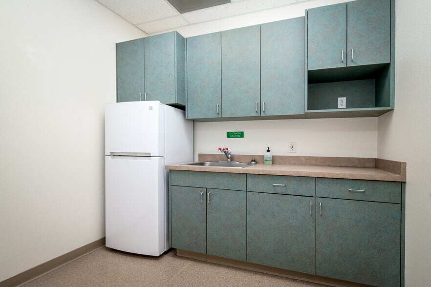 More Photos Of 140 Litton Dr, Grass Valley Medical For Lease