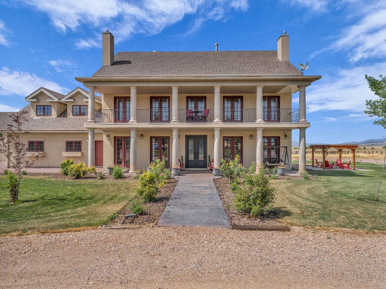 More Photos Of 135 E 200 N, Kanosh Hospitality For Sale