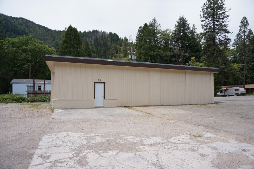 More Photos Of 4801 Dunsmuir Ave, Dunsmuir Industrial For Lease