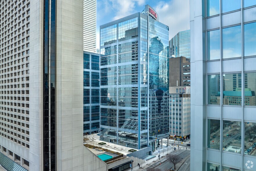 More Photos Of 150 York St, Toronto Unknown For Lease