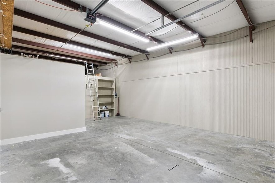 More Photos Of 125 Skyspaces Ct, St Simons Island Office For Sale
