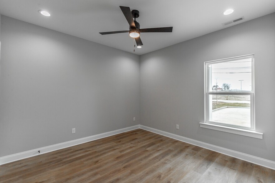 More Photos Of 916 Airport Rd, Chattanooga Multifamily For Sale