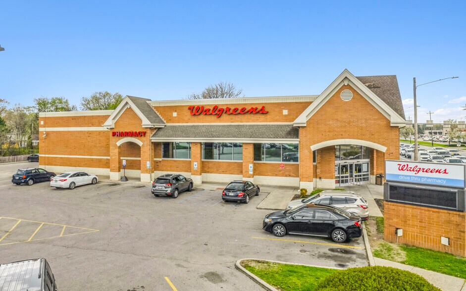 Primary Photo Of 4580 Monroe St, Toledo Drugstore For Sale