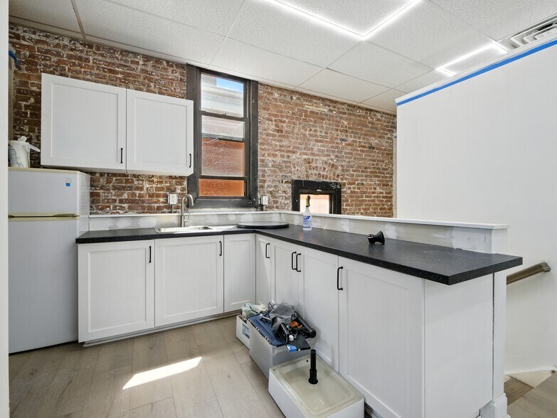 More Photos Of 538-540 62nd St, West New York Loft Creative Space For Lease