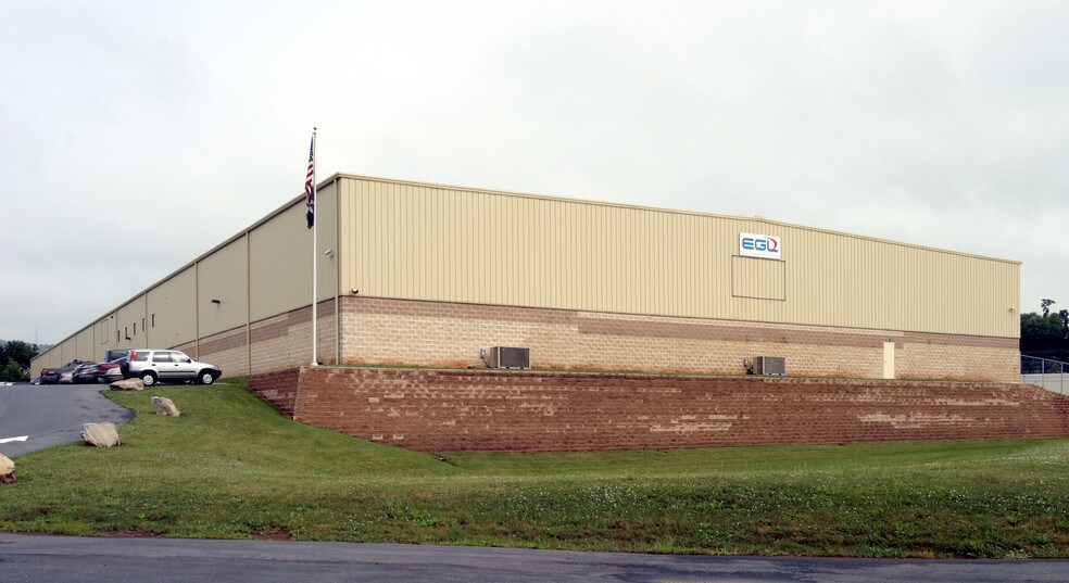 More Photos Of 503-509 Industrial Dr, Lewisberry Warehouse For Lease
