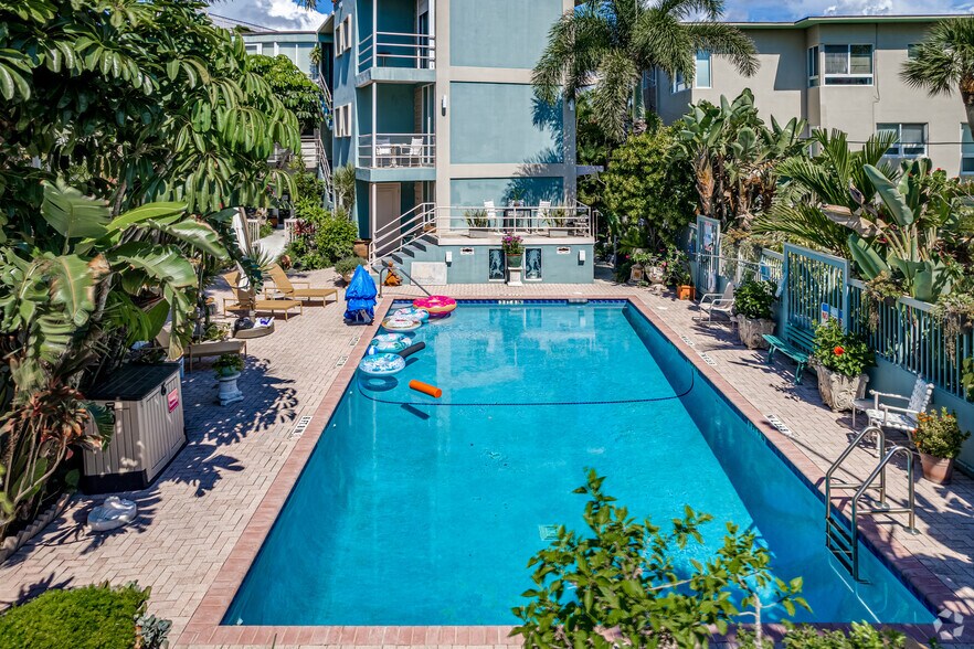 More Photos Of 701 Bayshore Dr, Fort Lauderdale Hotel For Sale