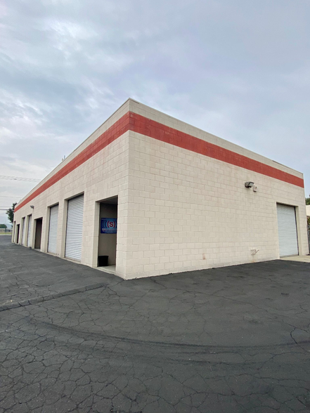 Primary Photo Of 1370-1376 E Cypress Rd, Covina Industrial For Lease