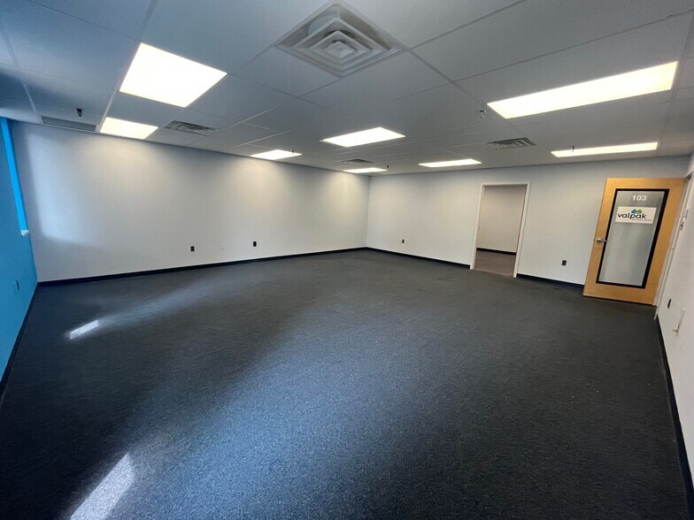 More Photos Of 1998 Springdale Rd, Cherry Hill Flex For Lease