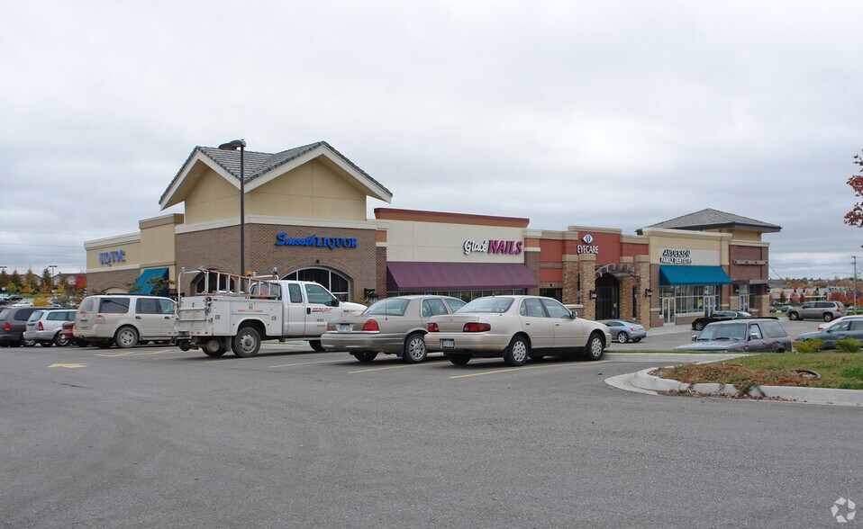 More Photos Of 18110-18134 W 119th St, Olathe General Retail For Lease
