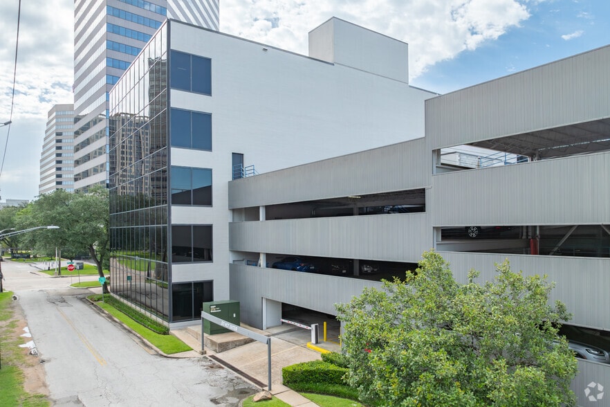 More Photos Of 5005 Riverway Dr, Houston Office For Lease