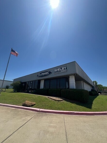 More Photos Of 3151 Justin Rd, Flower Mound Warehouse For Sale