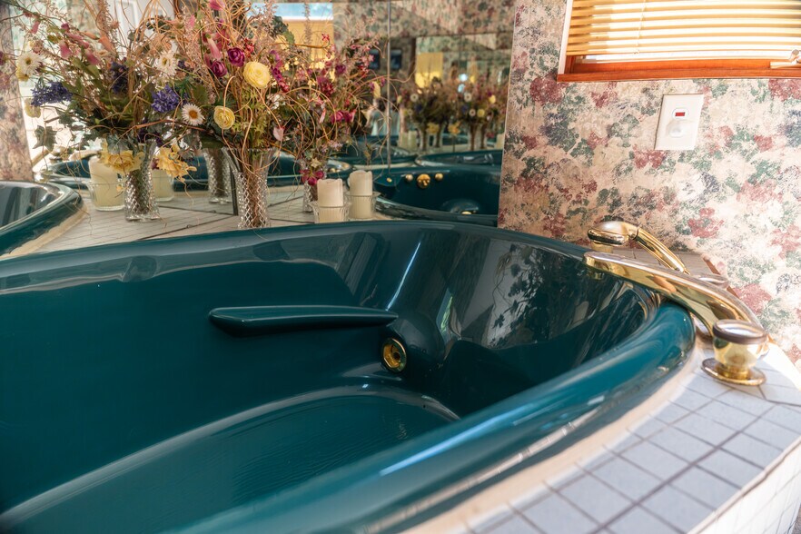 More Photos Of 3702 Squaw Beach Rd, Big Bay Specialty For Sale