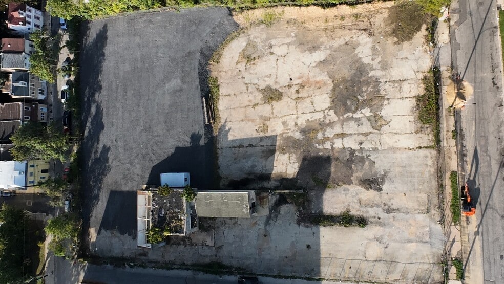 More Photos Of 355 E Price St, Philadelphia Land For Lease