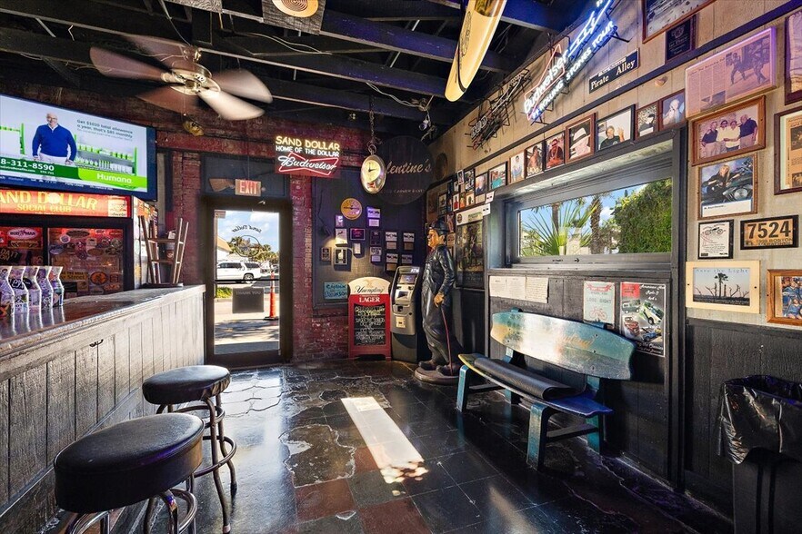 More Photos Of 7 Center st, Folly Beach General Retail For Sale