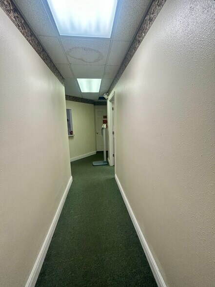 More Photos Of 5939 Virginia, New Port Richey Medical For Sale