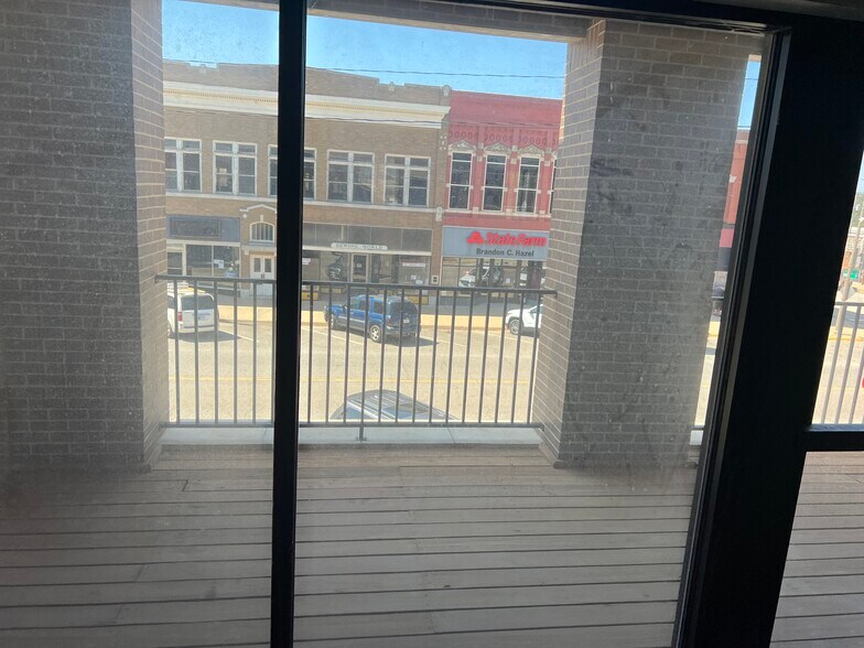 More Photos Of 119 W Main St, Anthony Loft Creative Space For Sale
