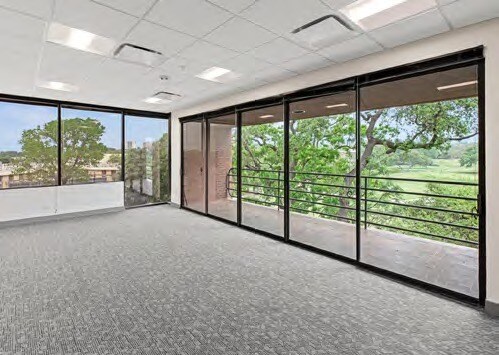 More Photos Of 1901 Babcock Rd, San Antonio Medical For Sale