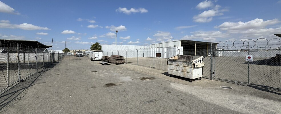 More Photos Of 500 - 544 Butte Street St, Bakersfield Industrial For Sale