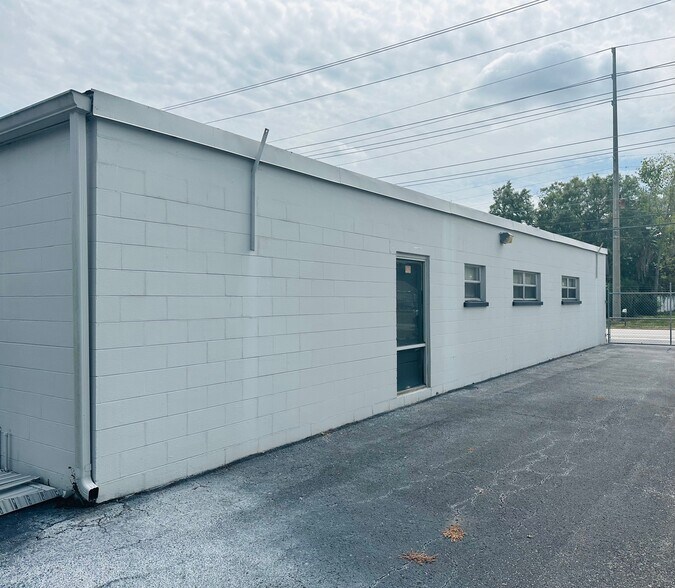 More Photos Of 1520 E Gary Rd, Lakeland Office For Lease