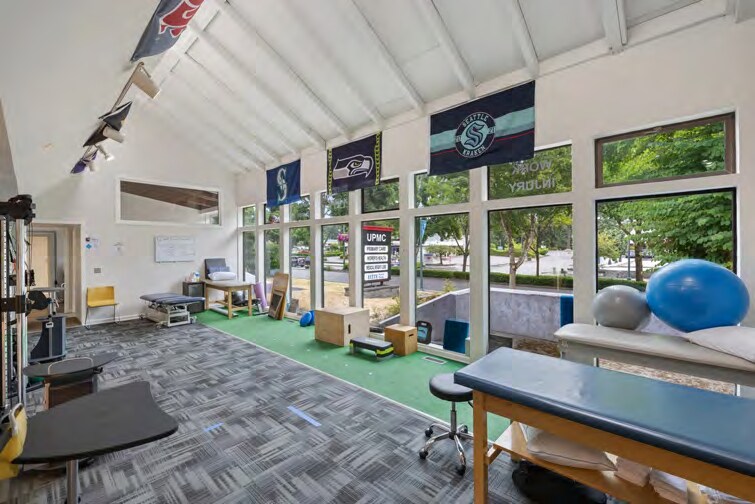 More Photos Of 4114 Bridgeport Way W, University Place Medical For Sale