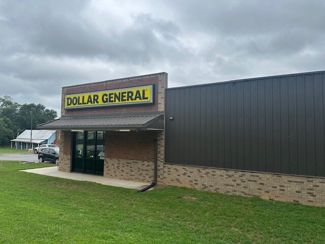 More Photos Of 4953 Lexington Rd, Rayle Freestanding For Sale