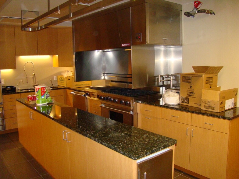 More Photos Of 6000 Parkland Blvd, Mayfield Heights Office For Sale