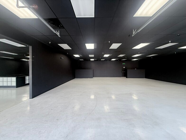 More Photos Of 1701-1991 Monument Blvd, Concord Unknown For Lease