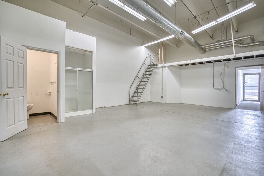 More Photos Of 2200 Central Ave, Boulder Industrial For Sale
