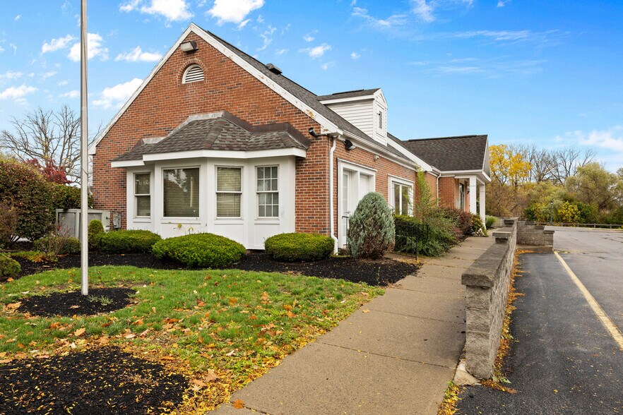 More Photos Of 38 S Main St, Churchville Bank For Lease