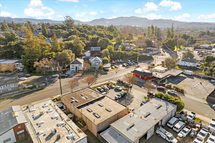 More Photos Of 300-330 Taylor St, Napa General Retail For Sale