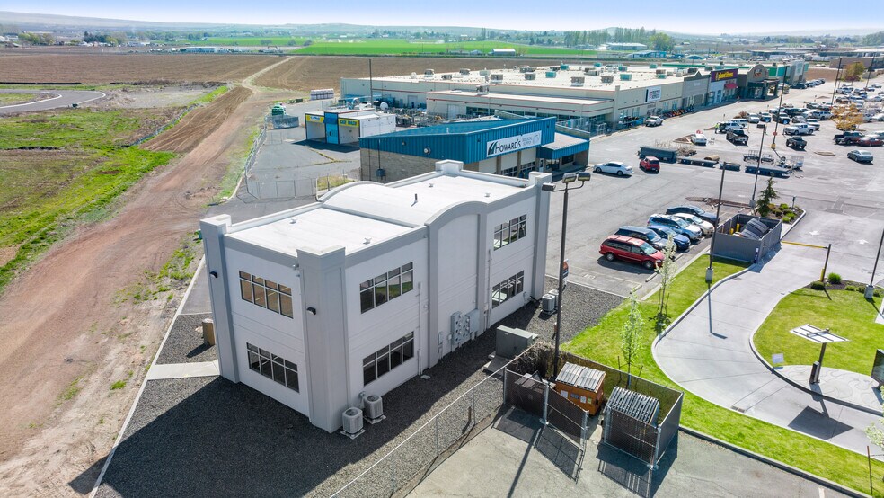 More Photos Of 2576 Yakima Valley Hwy, Sunnyside Office Residential For Lease