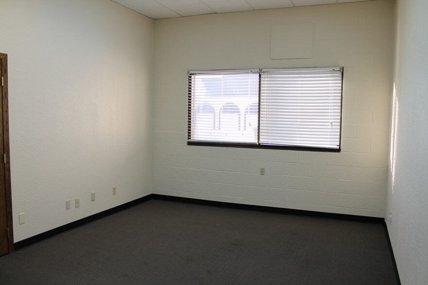 More Photos Of 1501 Centre St, Rapid City Office For Lease