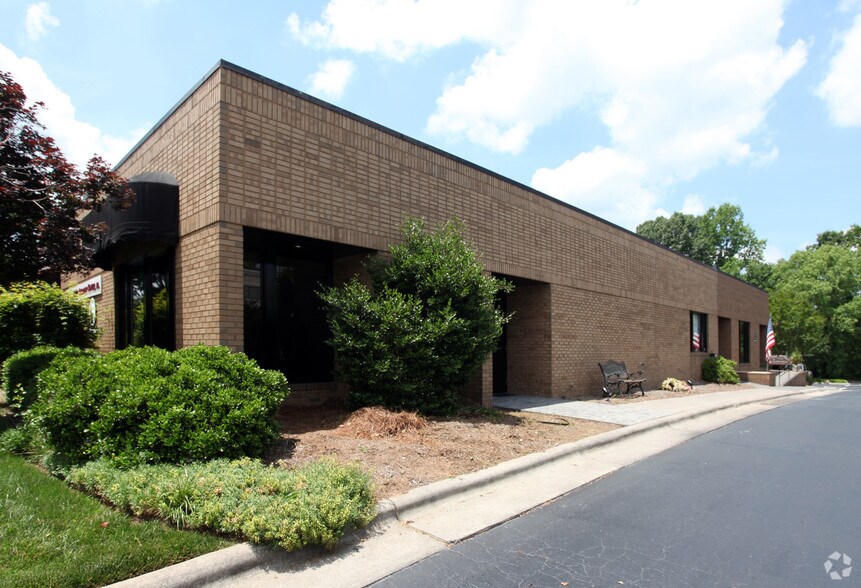 More Photos Of 160 Charlois Blvd, Winston-Salem Medical For Sale