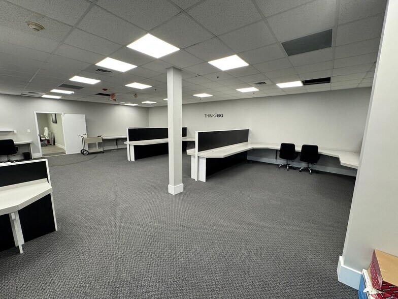 More Photos Of 901-925 Clint Moore Rd, Boca Raton Loft Creative Space For Sale