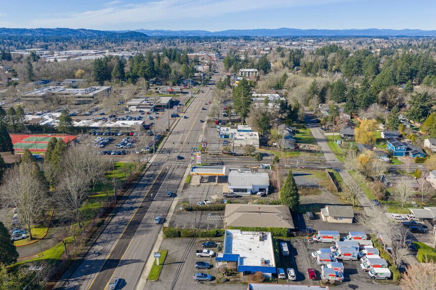 More Photos Of 9055 SW Beaverton Hillsdale Hwy, Portland Office For Lease