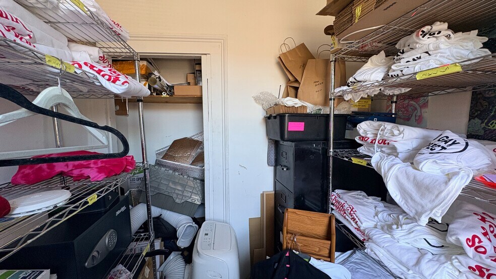 More Photos Of , Hudson General Retail For Sale