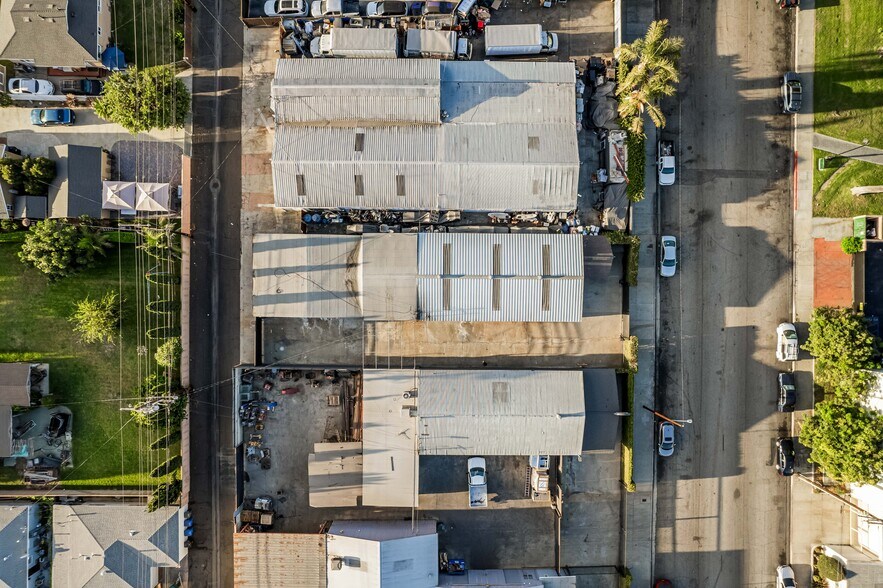 More Photos Of 15131 Illinois Ave, Paramount Warehouse For Sale