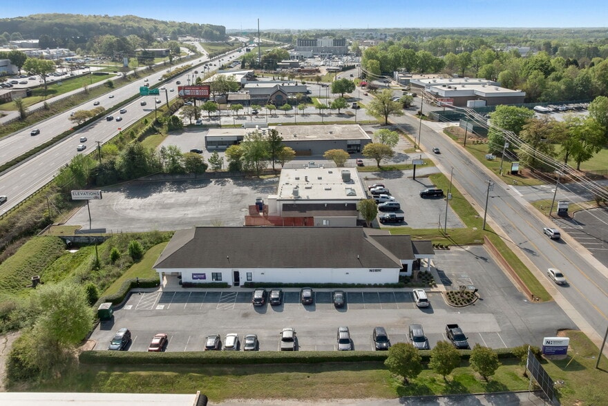 More Photos Of 701 Congaree Rd, Greenville Medical For Lease