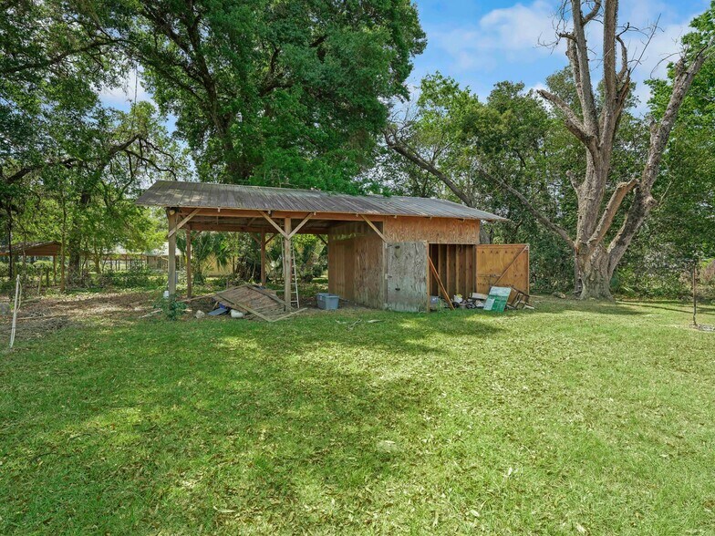 More Photos Of 4241 County Road 106, Oxford Office For Sale