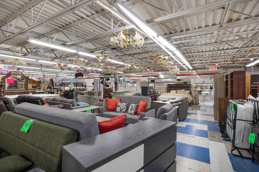 More Photos Of 1412 Jerome Ave, Bronx Daycare Center For Lease