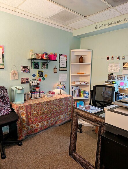 More Photos Of 3148 Southgate Cir, Sarasota Office For Sale