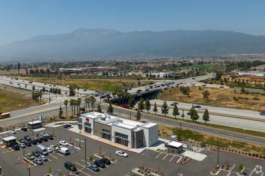 More Photos Of 16138-16164 S Highland Ave, Fontana General Retail For Sale